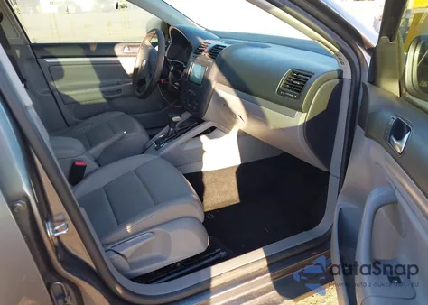 2007 Volkswagen Jetta Wolfsburg Edition from USA, damaged, VIN 3VWEG71K77M063742